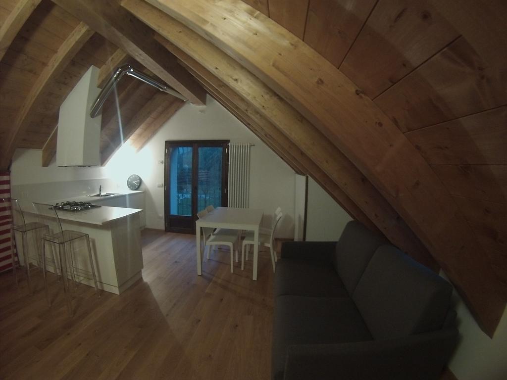 Il Borgo Antico Apartment Cadarese Стая снимка